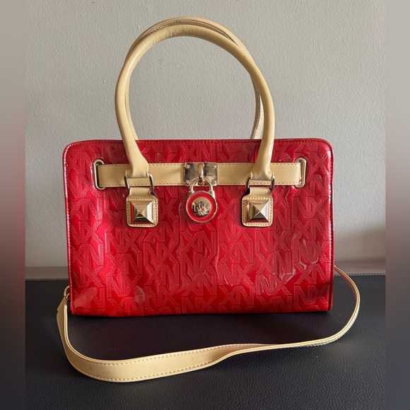 NX Women’s Tote Red Shoulder Bag Elegant Vibrant Red - Picture 1 of 13